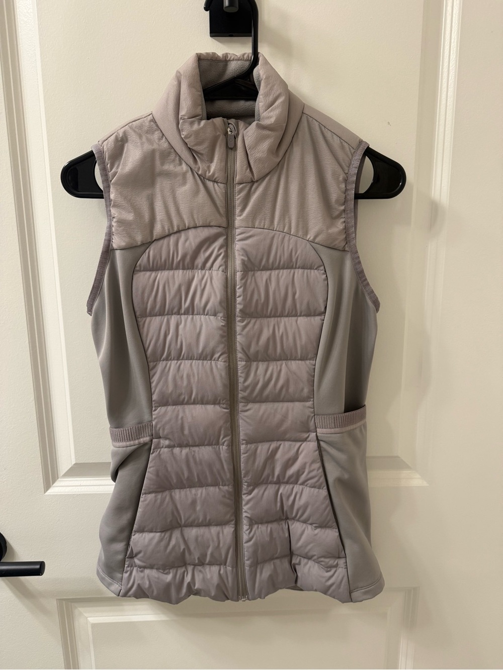 Lulu Lemon - Light Gray Quilted Women's Vest